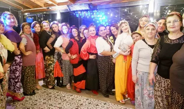 Edirne'de kadınların 'Şalvar Gecesi' renkli görüntülere sahne oldu