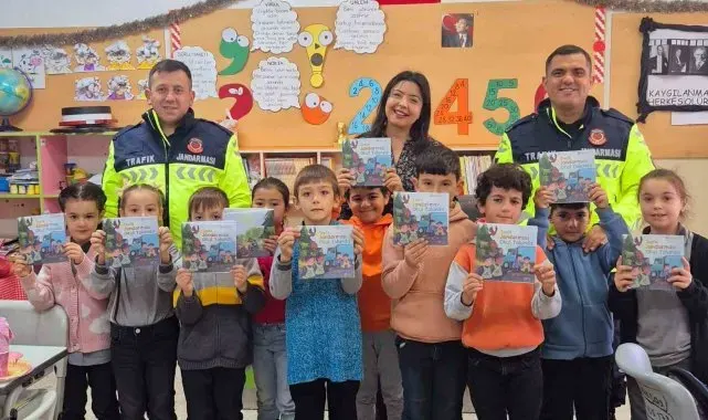 Kapaklı'da 22 öğrenciye trafik kuralları eğitimi verildi