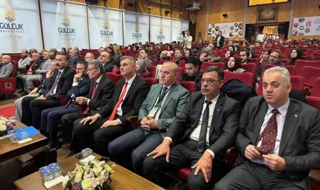 Gölcüklüler Mavera Dergisi Sempozyumu'nda buluştu