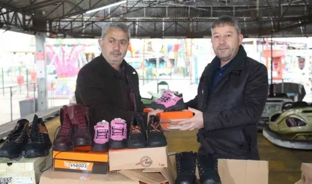 Yalovalı hayırsever, 10 yıldır ihtiyaç sahibi çocuklara ayakkabı yardımı yapıyor