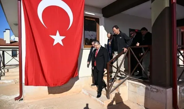 Osmaniye'de yapımı tamamlanan 20 köy evinin anahtar teslimi yapıldı