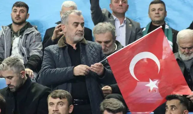 Cumhurbaşkanı Erdoğan, "Türkiye'nin hemen dibinde kritik gelişmeler yaşanıyor, ama bunlar ne olup bittiğini bile takip etmiyor"