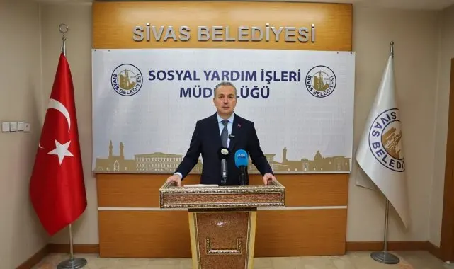 Sivas'ta ihtiyaç sahibi ailelere yakacak yardımı