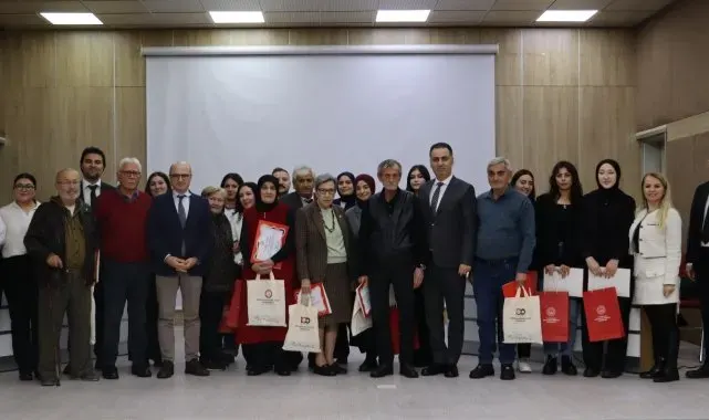Huzurevleri sakinleri ile üniversite öğrencileri etkinlikte buluştu