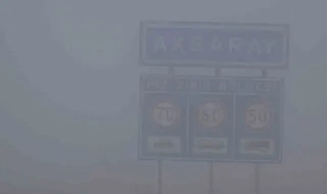 Aksaray'da yoğun sis, görüş mesafesini 10 metreye kadar düşürdü