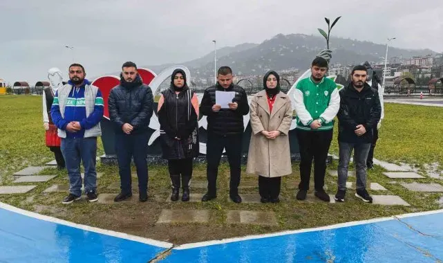 CHP'li belediyenin şehit cenazesi sırasında yaptığı konserli açılışa Çayelili gençlerden tepki