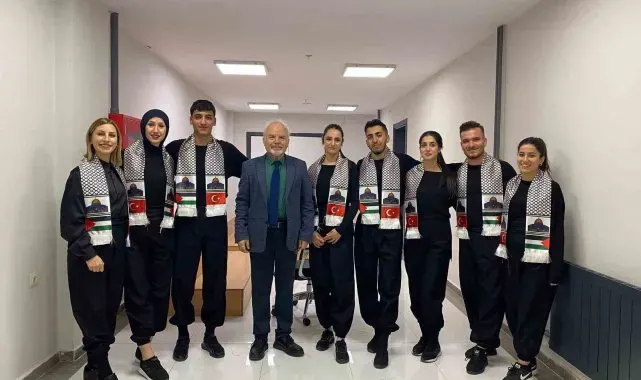 Van YYÜ öğrencilerinden Dabke gösterisi