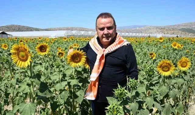 Başkan Böcek: "2025 yılında da çiftçinin yanında olmayı sürdüreceğiz"