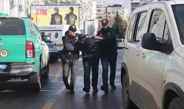 İzmir'de duvar kırıp çeyiz çalma olayına ilişkin 1 tutuklama