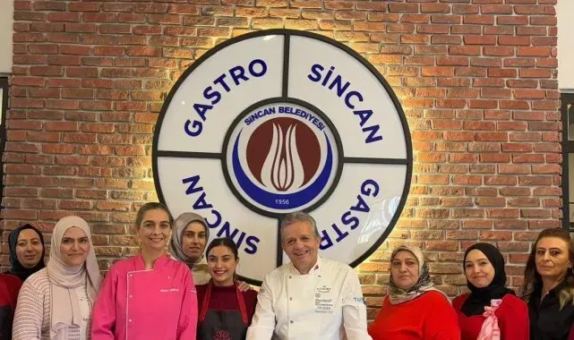 "Liderlerin Şefi" Zeki Açıköz Gastro Sincan'da kursiyerlerle mutfağa girdi