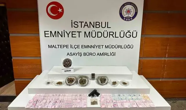 Maltepe'de servis minibüsünde uyuşturucu ticaretine baskın