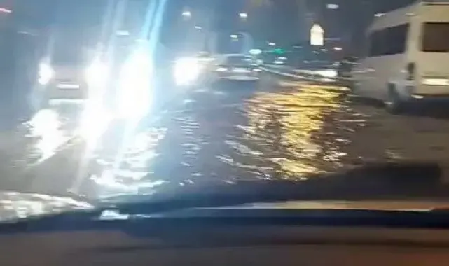 İstanbul'da etkili olan yağış sürücülere zor anlar yaşattı