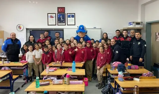 Çocuklara tehlikelerden korunma ve polislik mesleği anlatıldı