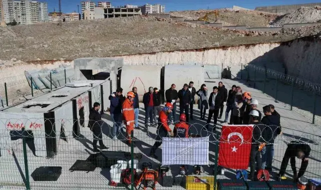 Mardin Büyükşehir Belediyesi personeline afet müdahale eğitimi verildi