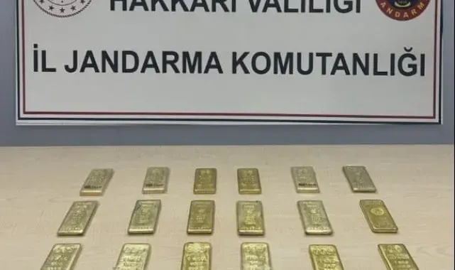 Ayakkabılarının içerisinden 54 milyon TL'lik külçe altın çıktı