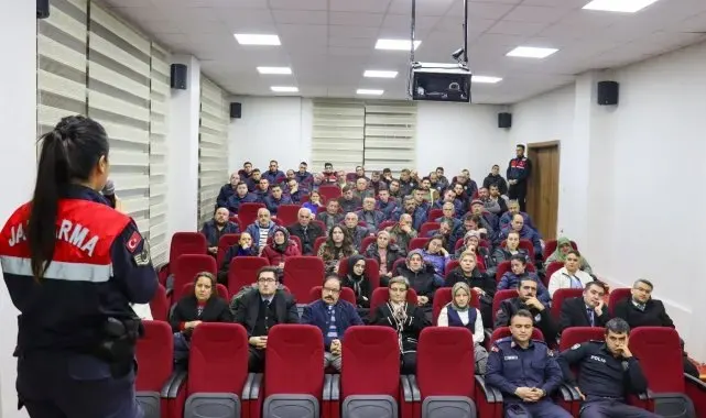 Mihalıççık mahalle muhtarlarına farkındalık eğitimleri verildi