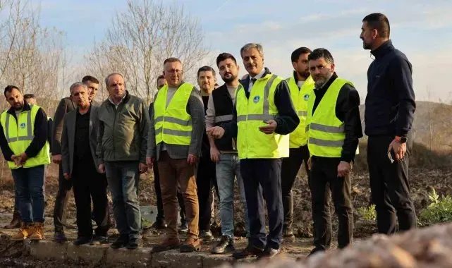 Başkan Alemdar, Söğütlü'deki altyapı çalışmalarını yerinden inceledi