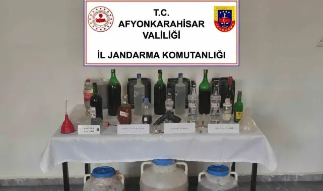 Afyonkarahisar'da litrelerce sahte kaçak alkol ele geçirildi