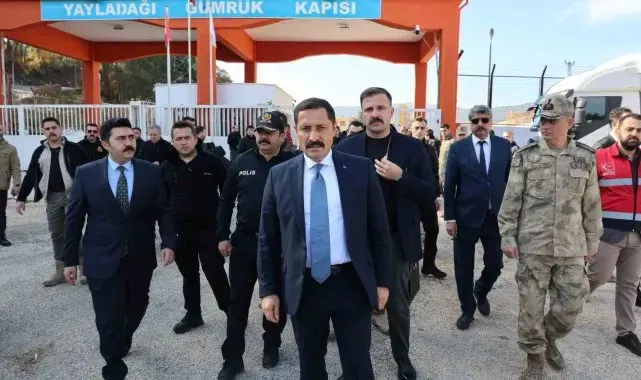 Hatay Valisi Masatlı: "Suriyeli misafirlerimizi karşı tarafa yolcu ederken her türlü ilgi alakayı gösteriyoruz"