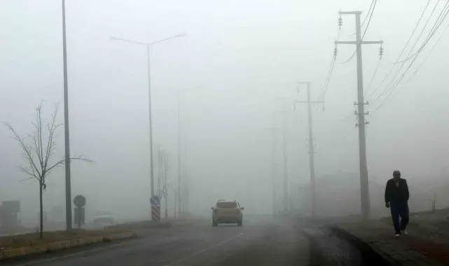 Erzincan'da sis etkisini sürdürdü