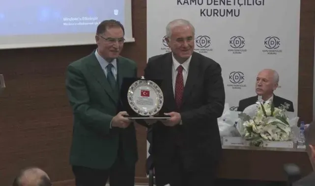 Kamu Başdenetçisi Malkoç, görevini Akarca'ya devretti