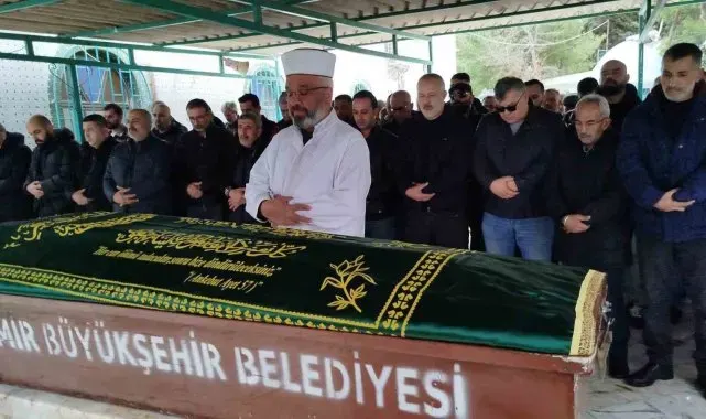 Araç içinde tabancayla vurularak ölen kadın toprağa verildi