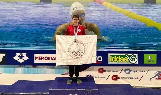 Körfezli genç sporculardan yüzme başarı