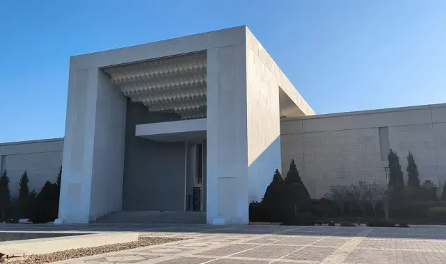 Esad'ın başkanlık sarayında sessizlik hakim
