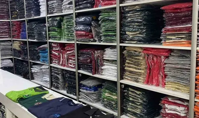 Elazığ'da okul kıyafetlerinin tek tip olmasını esnaf da olumlu karşıladı