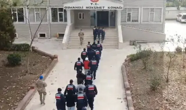 Bilecik'te bin 200 kişiyi bungalov kiralama adı altında 385 milyon dolandıran çete çökertildi