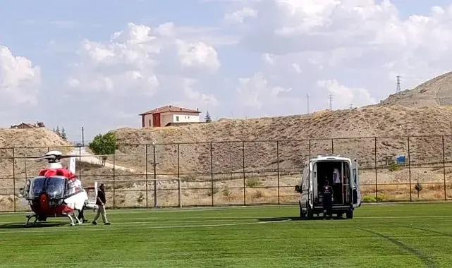 Darende'de 8 yaşındaki çocuk için ambulans helikopter havalandı
