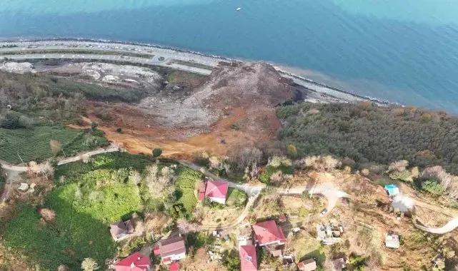 Artvin'de heyelan nedeniyle bir ev tedbir amaçlı tahliye edildi