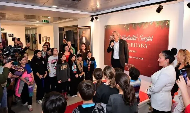 Kocagöz karikatür sergisinin açılışını yaptı