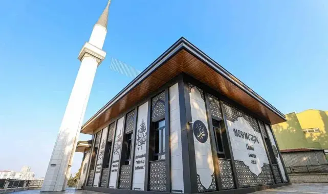 Kışlaya Mehmetçik Camisi