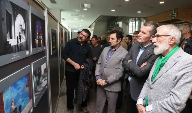 Zeytinburnu'nda 14. Fotoğraf Yarışması'nın kazananları ödüllerini aldı