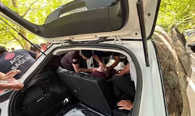 Hizan'da otomobil bahçeye uçtu, 8 kişi yaralandı