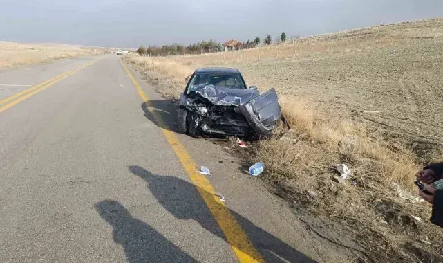 Sincan'da aynı yolda 3 ayrı kaza gerçekleşti: 2 yaralı