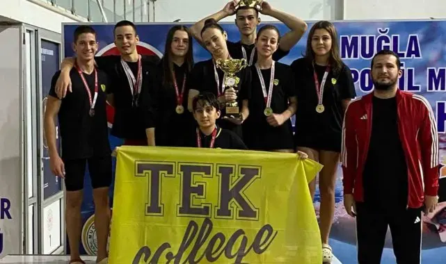 TEK Koleji yüzme takımı Muğla şampiyonu