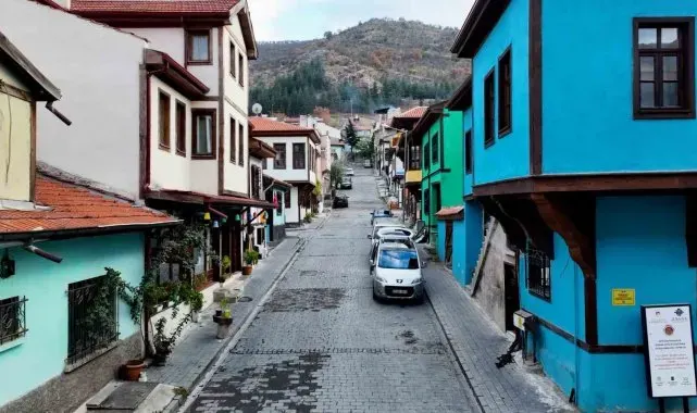 Çevre, Şehircilik ve İklim Değişikliği Bakanı Kurum, "Afyonkarahisar'daki Sokak Sağlıklaştırma Projesi'ni tamamladı"