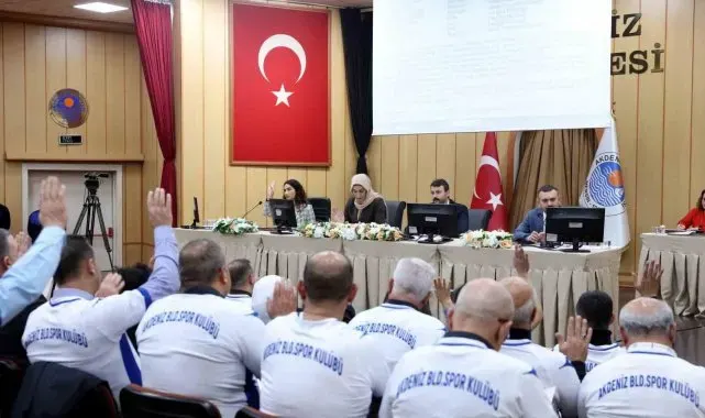 Akdeniz'in meclis üyelerinden spora ve sporculara formalı destek