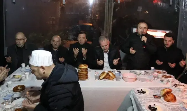 Bereket Sofrası Mevlana Camiinde kuruldu