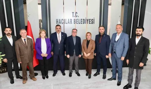 Başkan Özdoğan: "Şehrimize değer katan her adımda ortak akıl ile hareket ediyoruz"
