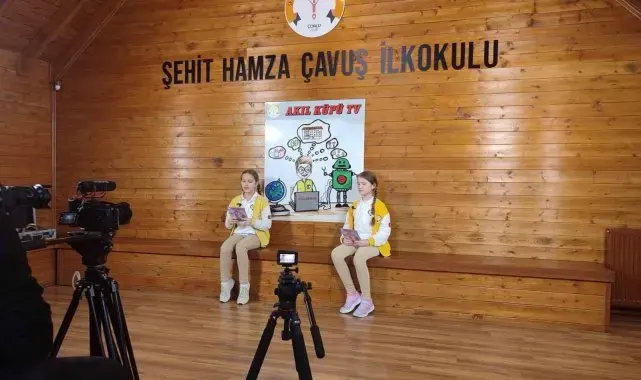 İlkokul öğrencilerinden örnek proje Akıl Küpü TV