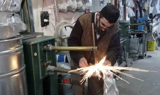 Van'da asırlık Sobacılar Çarşısı'nda hareketli günler yaşanıyor