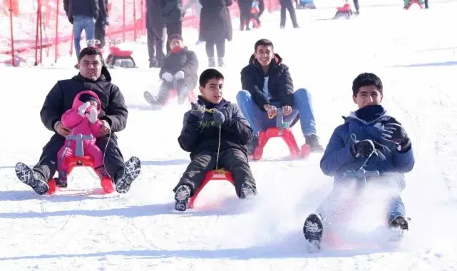 Palandöken'de kızak keyfi