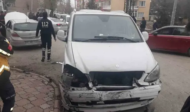 Malatya'da 4 aracın karıştığı kazada 2 kişi yaralandı