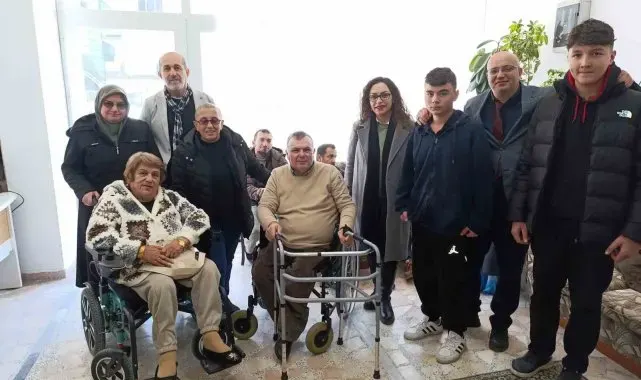 Okuldan sakatlar derneğine wolker