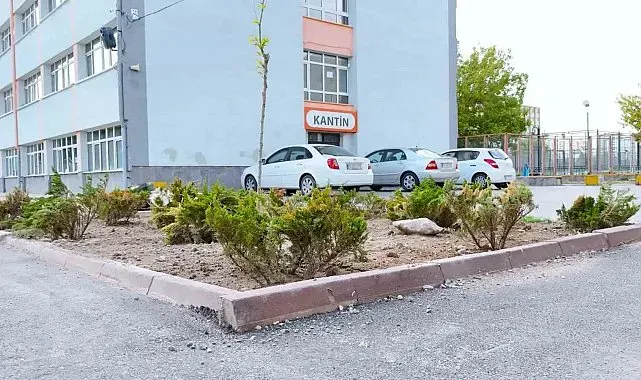 Büyükşehirden eğitime 'yeşil' dokunuş: 3 okulun çehresi değişti