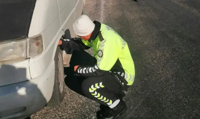 Bozkır'da kış lastiği denetimleri sürüyor