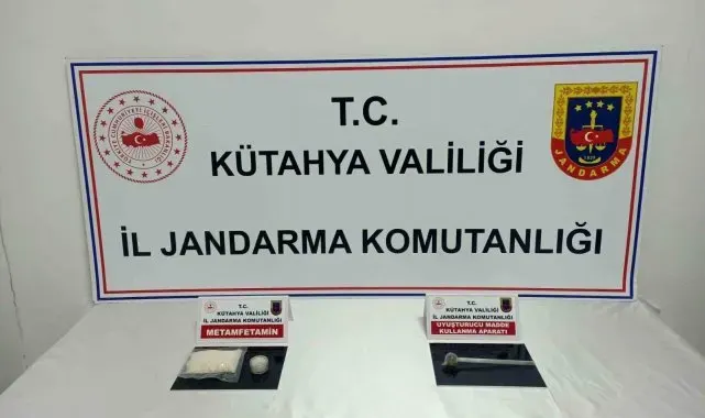 Kütahya'da uyuşturucu operasyonu: 65 gram metamfetamin ele geçirildi